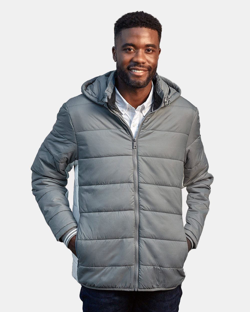 Nautica N17186-US Nautica N17186 - Men's Nautical Mile Hooded Puffer Jacket pour impression personnalisée à Montréal